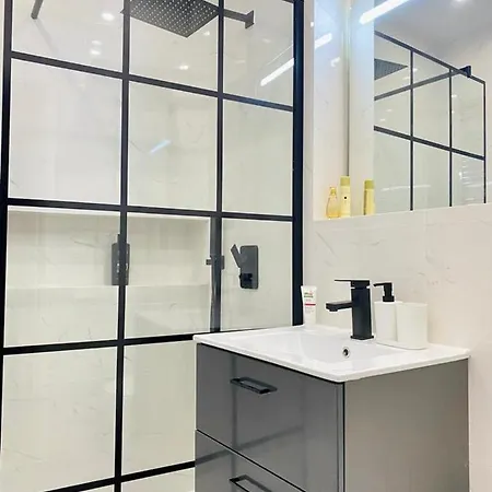 -1-zentral-traumwohnung-rhein Apartment