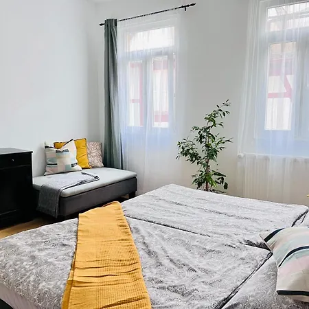 -1-zentral-traumwohnung-rhein
